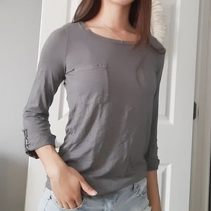 Soft Grey Long-sleeved Tee with Pocket